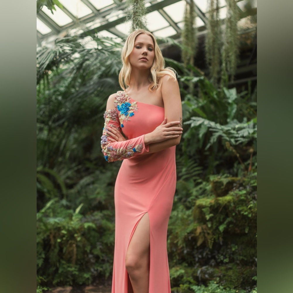 NWT $598 MAC DUGGAL Pink One Shoulder Long Sleeve Floral Embellished Gown DRESS
